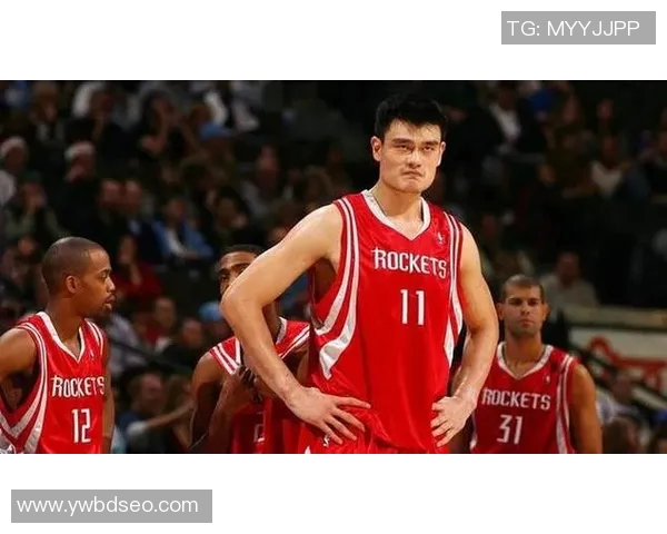 姚明中场绝杀引发全场狂欢篮球历史瞬间重温激情时刻