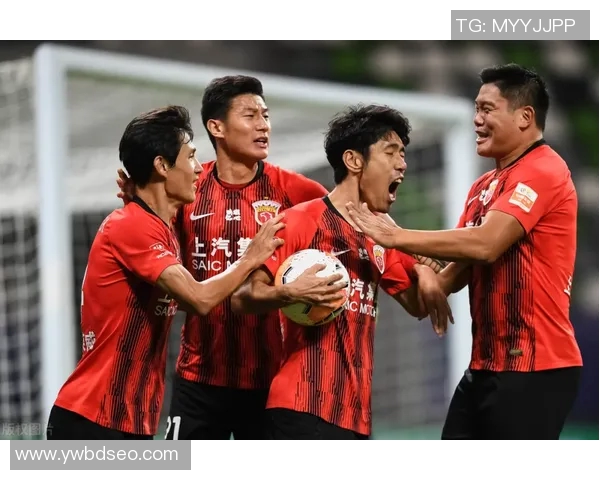 姚明成功修脚重返赛场展现不屈精神引发球迷热议