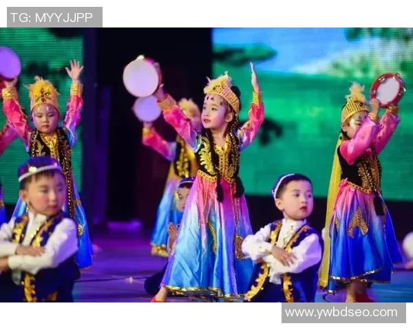 足球明星进球瞬间的精彩庆祝瞬间图集展示与解析 足球明星进球瞬间的精彩庆祝瞬间图集展示与解析