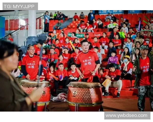 香港足球明星队与成都车队的精彩对决引发球迷热烈关注与期待 香港足球明星队与成都车队的精彩对决引发球迷热烈关注与期待